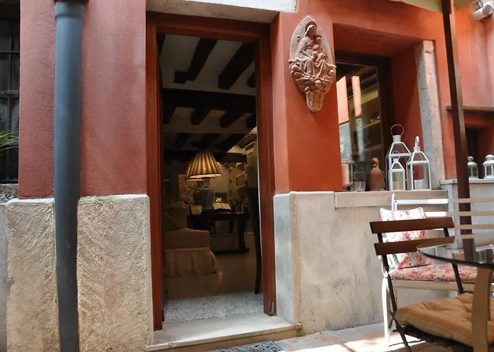 Henry\'S Heaven Apartment